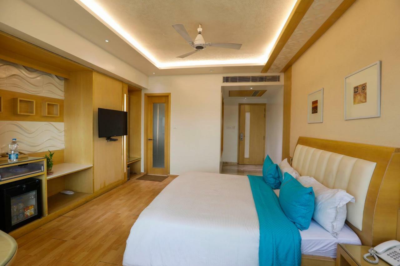 Shivoy Hotel Горакхпур Экстерьер фото